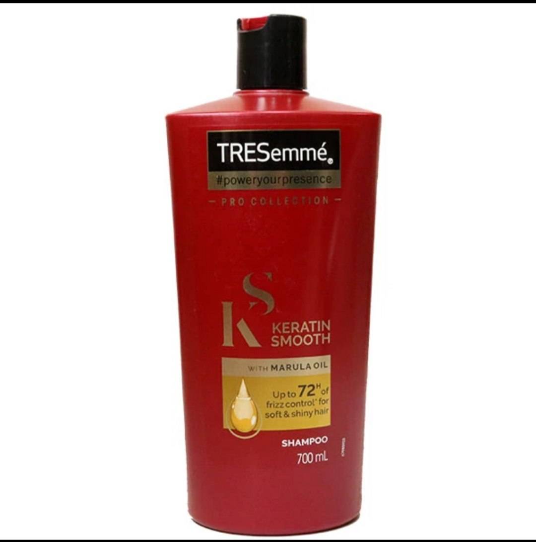 شامپو تقویت کننده موترزمه مخصوص پوست سر معمولی و انواع مو، حجم 700 میلی لیتر مدل keratin smooth آبرسان ترمیم کننده میزان سازی چربی مو و پوست سر جلوگیری از وزشدن مو با عصاره روغن مارولا